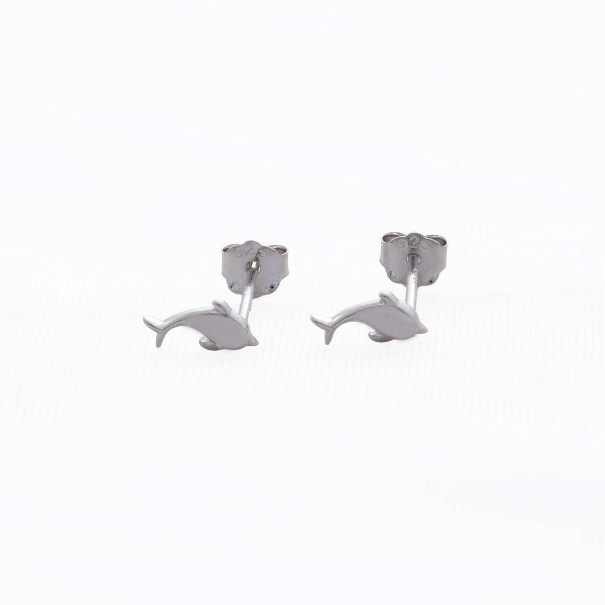 A Dolphin 7x3 mm